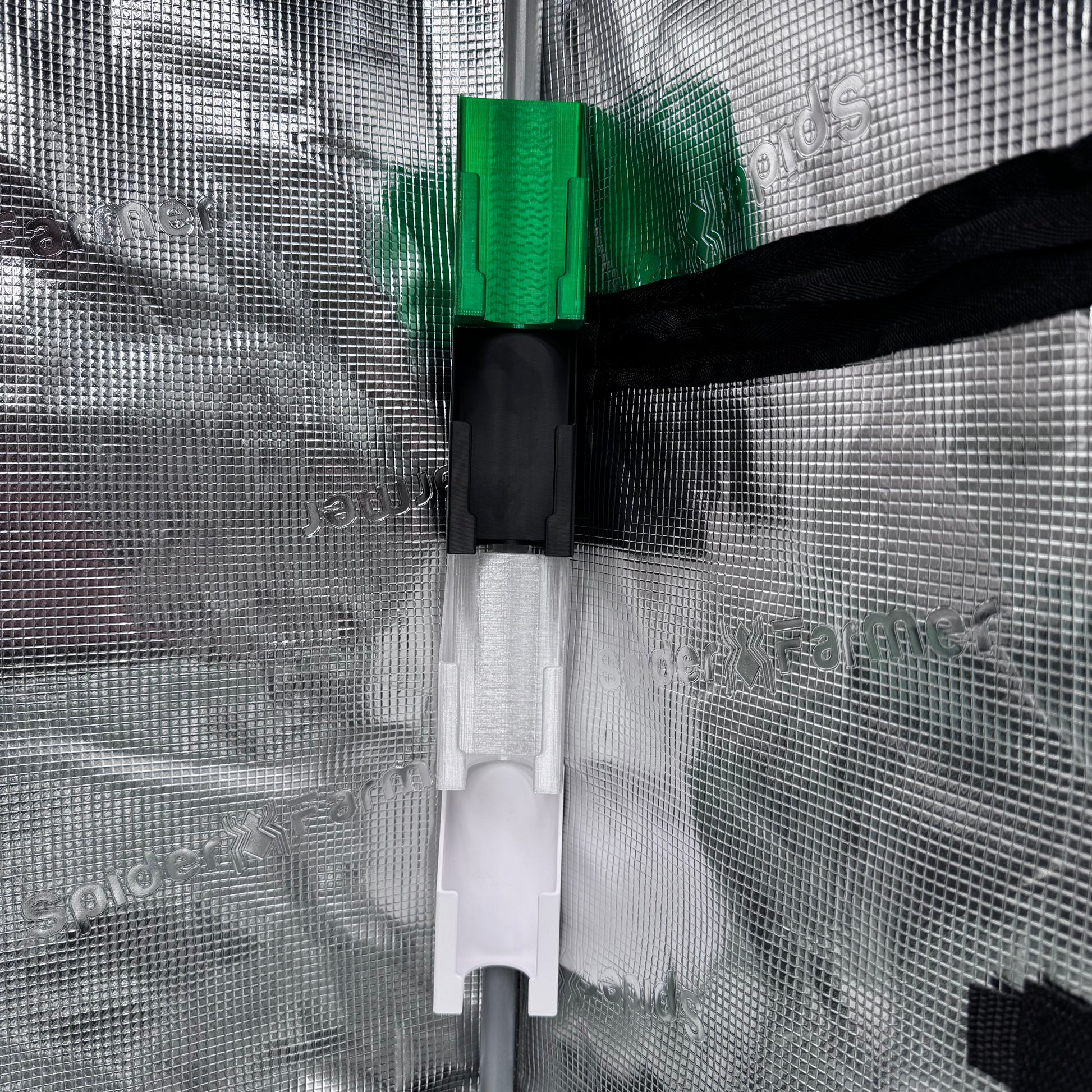 Steckdosen Halter für Growzelt Stangen