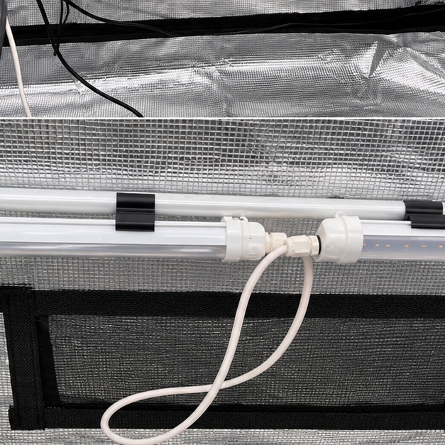Nahaufnahme Halterung mit Glow30 LED Leiste